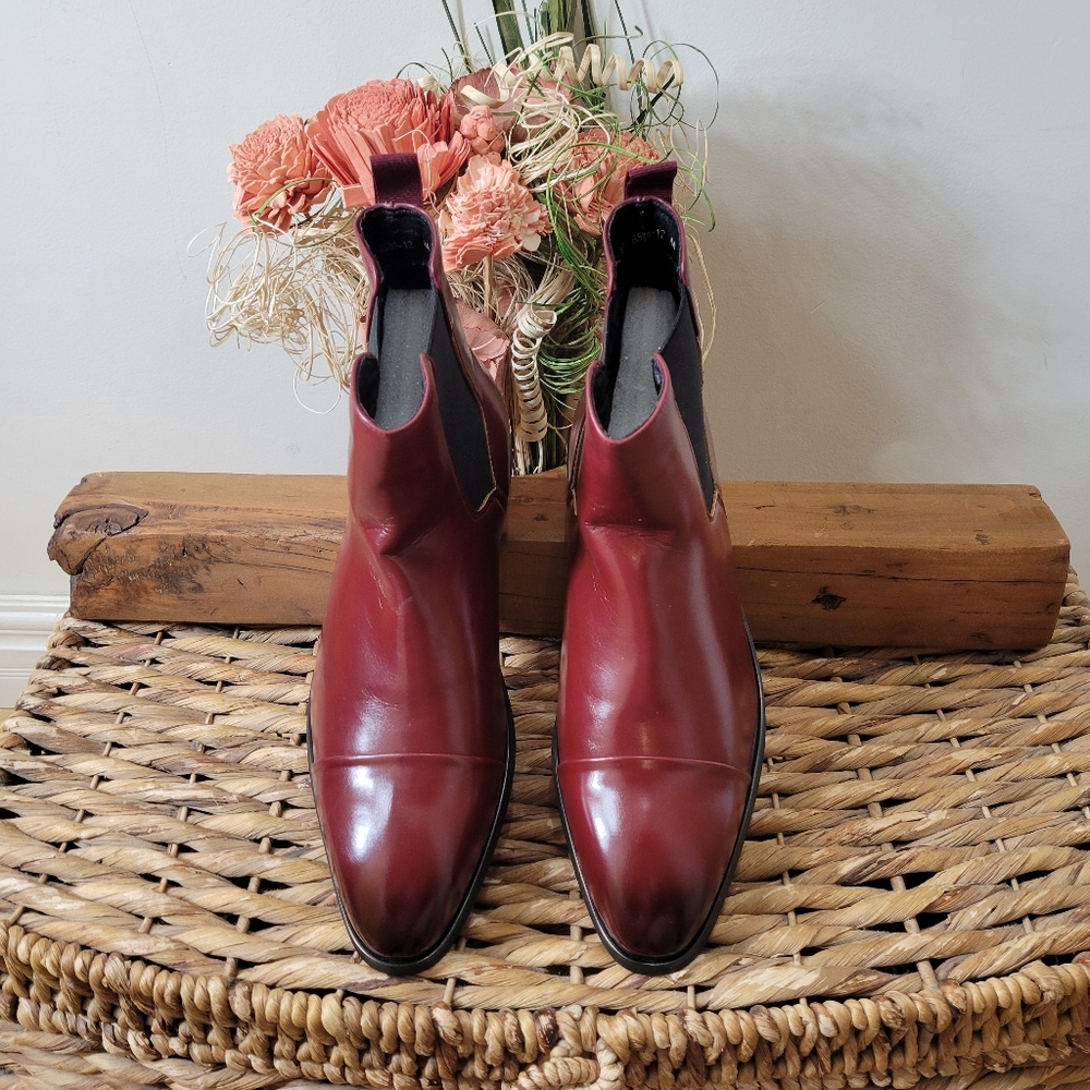 Men's Slip On Chelsea Boot